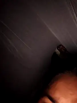 lickcandy online show from November 7, 2025, 4:22 pm