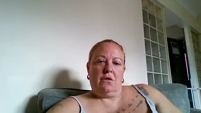 prettysexy2711 online show from October 7, 2025, 11:00 am