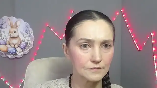 TayaFinch online show from April 5, 2026, 12:23 pm