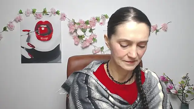 TayaFinch online show from December 2, 2025, 1:24 pm