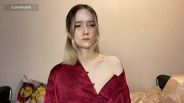 Snapshot of SoftcoreAlly chatting on November 24, 2025, 1:11 pm SoftcoreAlly online show from November 24, 2025, 1:11 pm