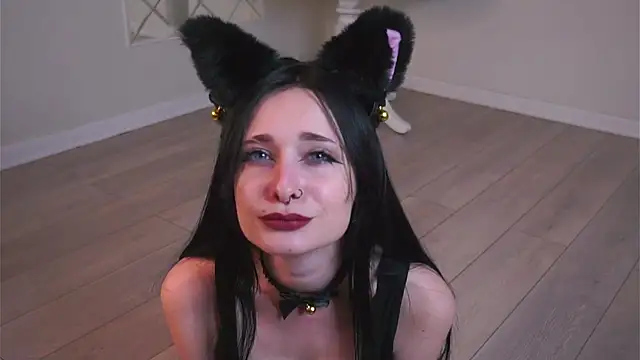 DarcyAspacio online show from October 23, 2025, 11:42 am