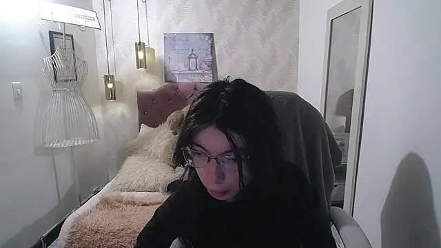 Snapshot of alllyson_ chatting on October 7, 2025, 8:10 pm alllyson online show from October 7, 2025, 8:10 pm