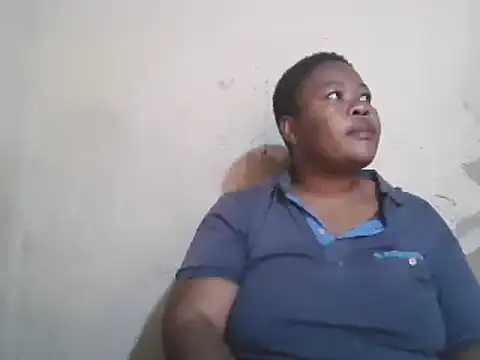 Snapshot of Bustyass93 chatting on October 10, 2025, 9:32 am Bustyass93 online show from October 10, 2025, 9:32 am