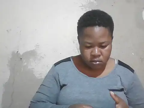 Snapshot of Bustyass93 chatting on October 17, 2025, 7:33 am Bustyass93 online show from October 17, 2025, 7:33 am