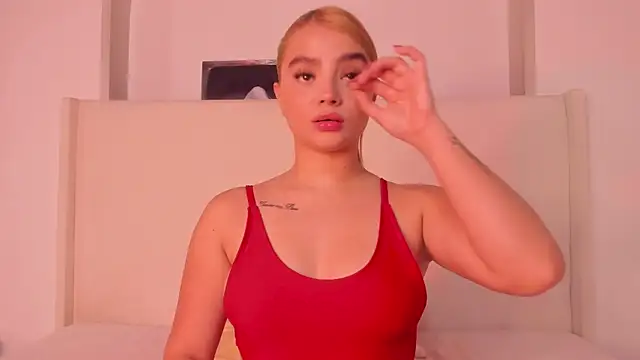 Sofi glow online show from April 21, 2026, 9:32 pm