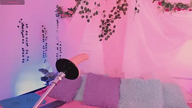 chubbyZoe online show from November 6, 2025, 2:54 pm