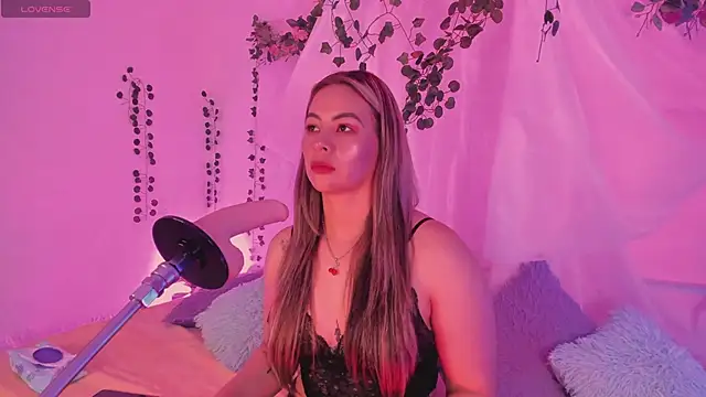 chubbyZoe online show from November 3, 2025, 11:08 pm