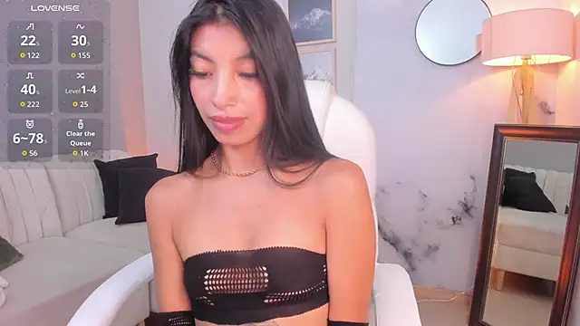 Tiffany Low online show from March 30, 2026, 2:07 pm