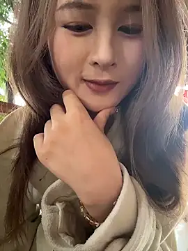 yuki june online show from February 10, 2026, 9:08 am