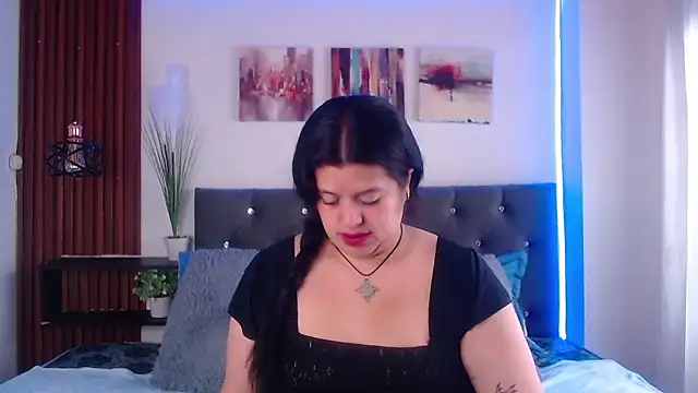 Snapshot of Andrea_secret_ chatting on November 7, 2025, 2:21 pm Andrea secret online show from November 7, 2025, 2:21 pm