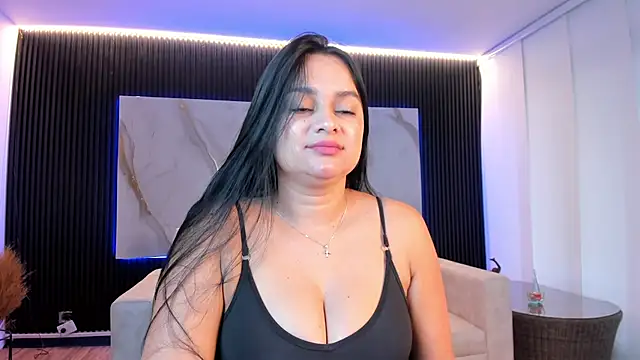 Megancoxx online show from October 5, 2025, 11:56 am