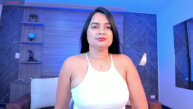 Megancoxx online show from October 27, 2025, 10:49 am