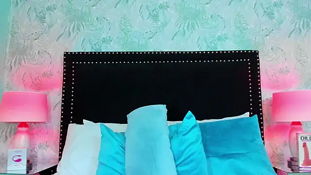 Snapshot of SamyySwet chatting on February 13, 2026, 12:21 am SamyySwet online show from February 13, 2026, 12:21 am