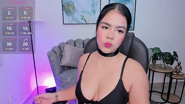 Mila blaze online show from October 8, 2025, 12:07 pm