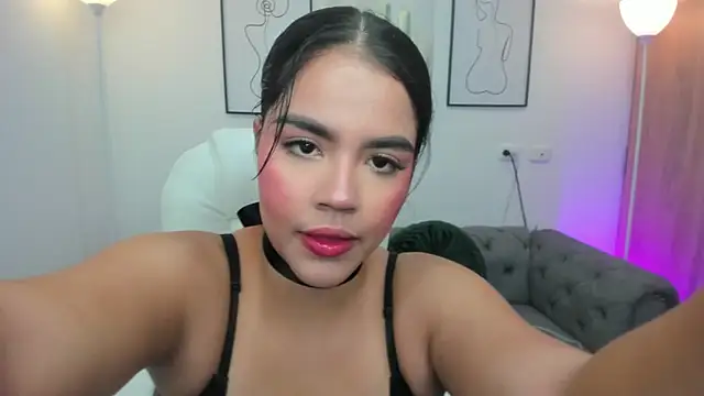 Mila blaze online show from October 9, 2025, 4:13 am