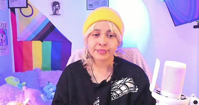 NekoWaifu online show from November 12, 2025, 1:26 pm