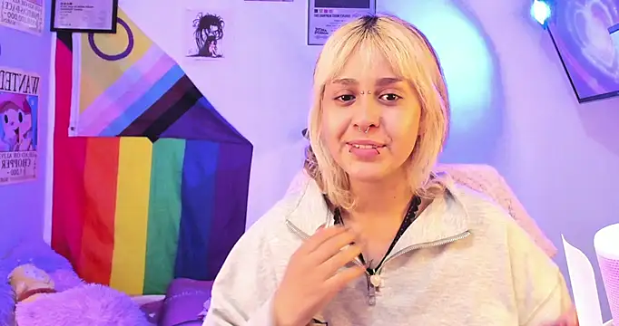 NekoWaifu online show from November 11, 2025, 1:17 pm