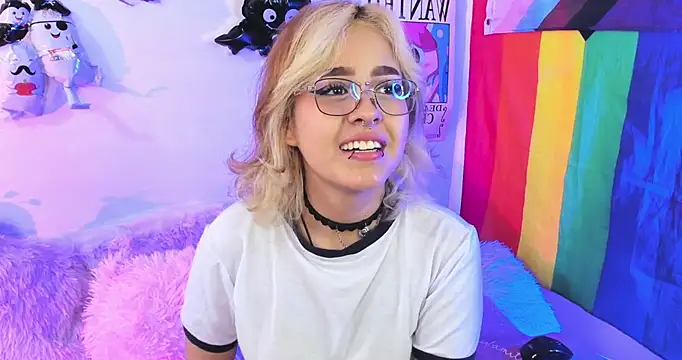 NekoWaifu online show from October 28, 2025, 1:10 pm