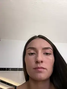 Snapshot of MiaKane99 chatting on February 1, 2026, 2:32 am MiaKane99 online show from February 1, 2026, 2:32 am