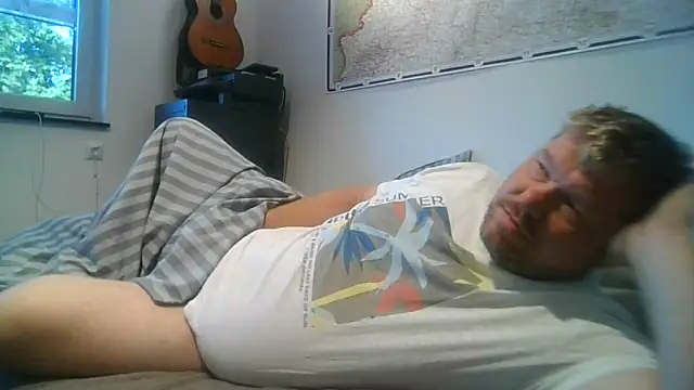 Snapshot of fetter_Daddy_Berlin chatting on September 30, 2025, 6:41 am fetter Daddy Berlin online show from September 30, 2025, 6:41 am