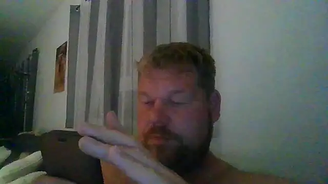 Snapshot of fetter_Daddy_Berlin chatting on September 16, 2025, 8:54 pm fetter Daddy Berlin online show from September 16, 2025, 8:54 pm