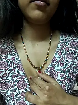 Snapshot of reetika6375 chatting on February 7, 2026, 7:22 pm reetika6375 online show from February 7, 2026, 7:22 pm