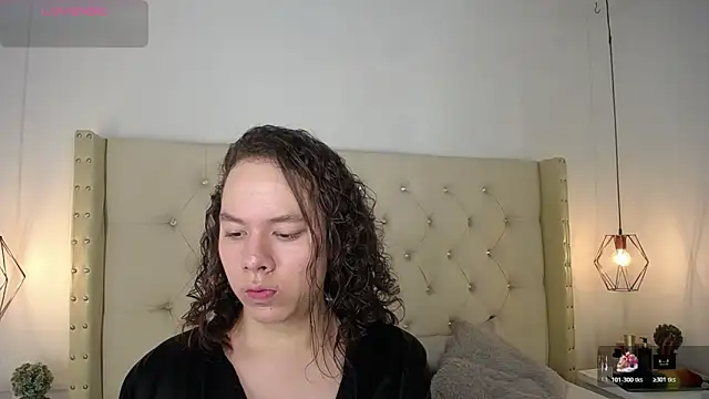 bycandy  online show from October 30, 2025, 12:14 pm