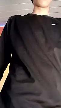 Snapshot of LeySmithVC chatting on November 10, 2025, 10:15 pm LeySmithVC online show from November 10, 2025, 10:15 pm