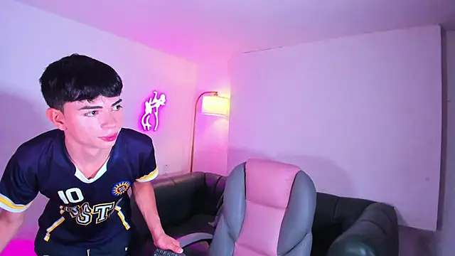 Peter chase online show from December 3, 2025, 6:18 pm