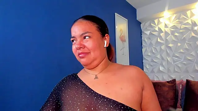 freya cole  online show from October 1, 2025, 11:36 am