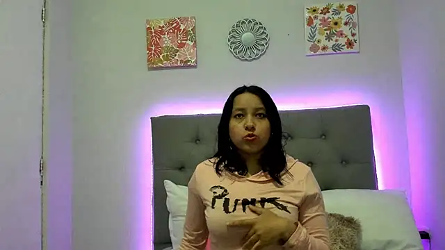 miss roma1 online show from September 22, 2025, 1:06 pm