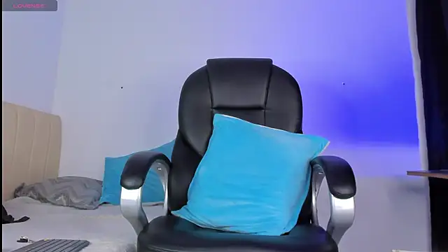 denis munera online show from October 20, 2025, 3:56 pm