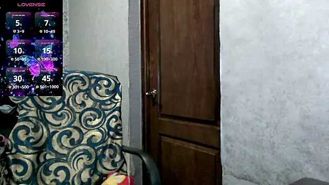 Kate  Loves online show from November 18, 2025, 7:17 pm