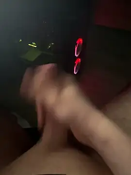 Snapshot of jstntz chatting on February 26, 2026, 10:43 pm jstntz online show from February 26, 2026, 10:43 pm