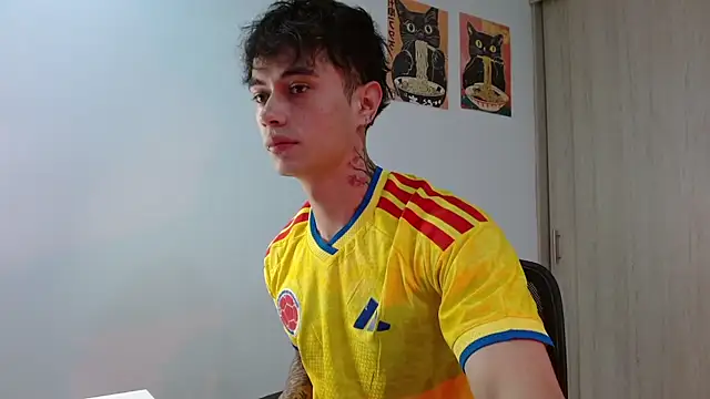 Snapshot of jaico_santos chatting on July 15, 2026, 11:23 pm jaico santos online show from July 15, 2026, 11:23 pm