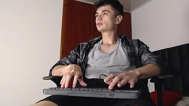 jaico santos online show from November 6, 2025, 11:09 pm