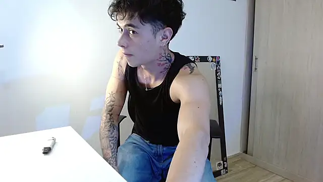 Snapshot of jaico_santos chatting on July 12, 2026, 10:54 pm jaico santos online show from July 12, 2026, 10:54 pm