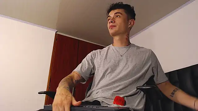 jaico santos online show from December 15, 2025, 10:59 pm