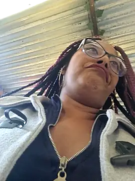 Ebony-Goddess19 online show from October 28, 2025, 10:31 pm