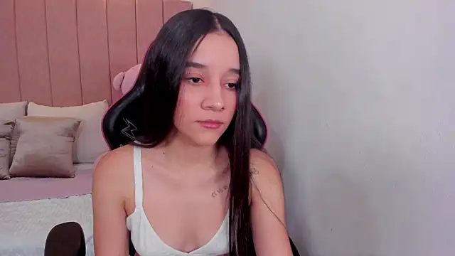 hanna jhonnes online show from September 22, 2025, 12:11 pm