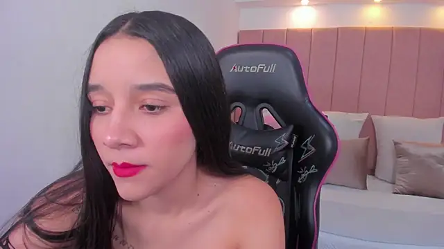 hanna jhonnes online show from September 18, 2025, 12:08 pm