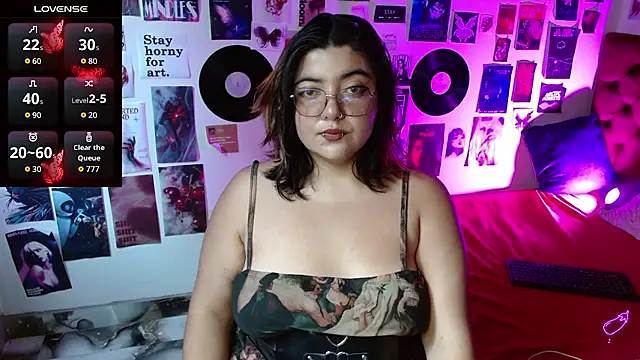 Roxy f w online show from April 11, 2026, 1:59 pm