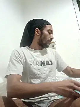 Mikaaa97 online show from November 29, 2025, 12:00 am