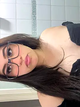 Cherry kissxx online show from October 7, 2025, 12:00 am