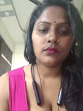 Snapshot of Jasmine_Januja chatting on January 6, 2026, 9:02 am Jasmine Januja online show from January 6, 2026, 9:02 am