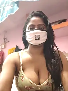 Jasmine Januja online show from November 12, 2025, 3:16 pm