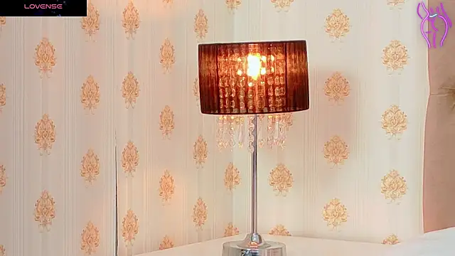 CoraVex online show from October 13, 2025, 4:25 am