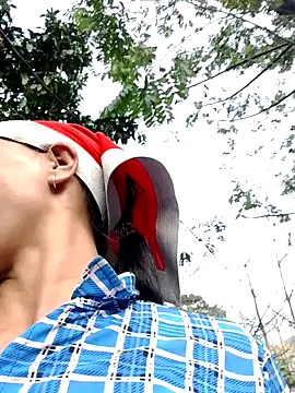 donna-bae online show from February 16, 2026, 9:41 am