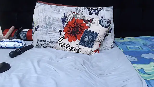 Snapshot of massive_booty25 chatting on February 25, 2026, 6:08 pm massive booty25 online show from February 25, 2026, 6:08 pm